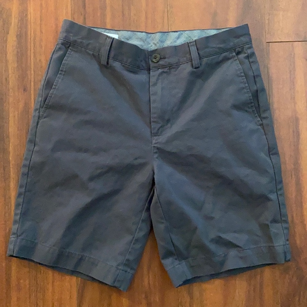 🔥BUNDLESALE men’s 28 Amazon Essentials flat front khaki shorts